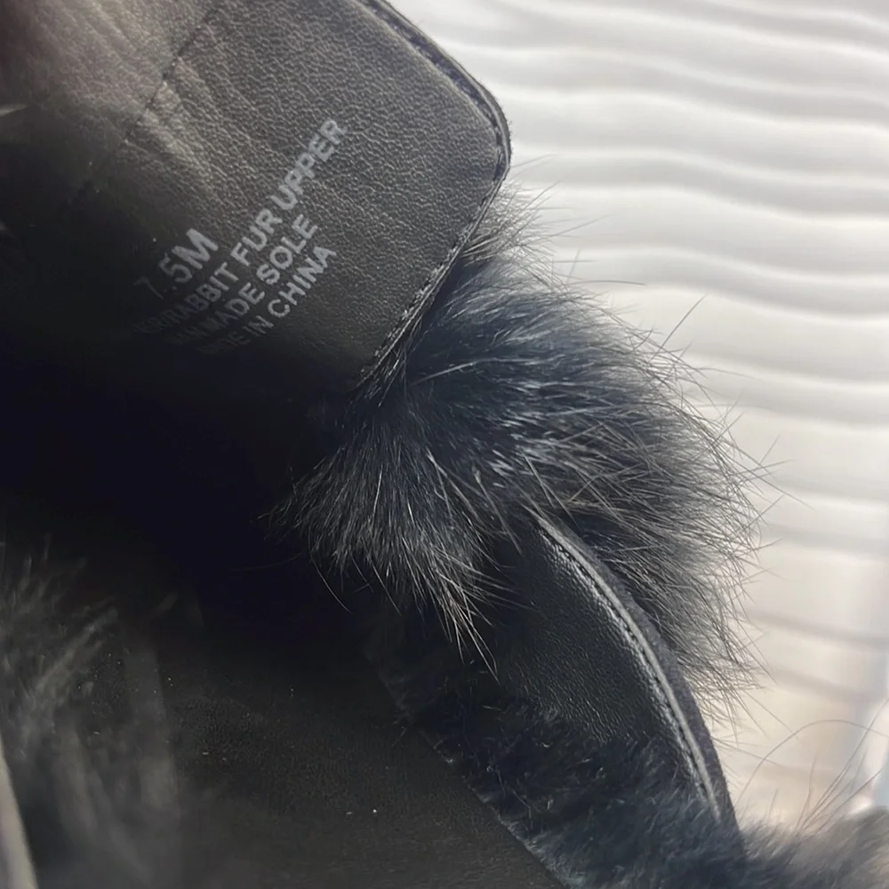 Rebecca Minkoff Rafferty Mules with fur. Black kid suede/ Rabbit Fur. Size 7.5 M - Picture 5 of 9